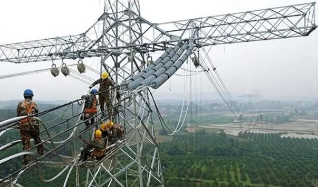 喀什地区光缆与电缆：欧孚光电厂家告诉你“光”与“电”的不同秘密